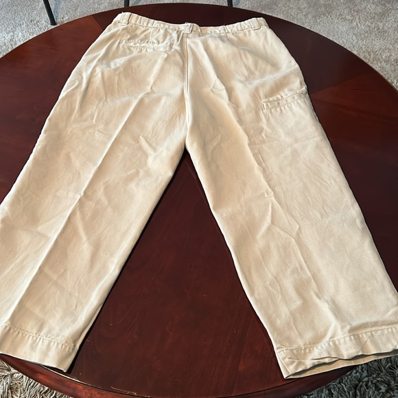 Chicos Pants - Picture 4 of 5